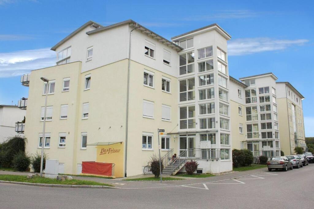 Auszeit Apartment Seeperle: Lakeside Retreat with Sunny Terrace Friedrichshafen Exterior photo